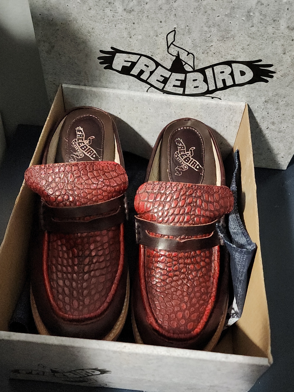 freebird Womens Red Textured Leather Penny Loafers